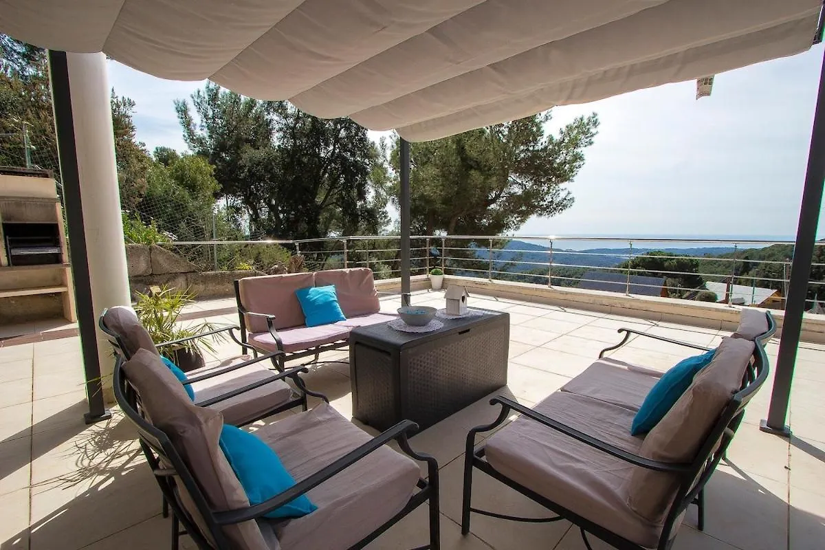 Villa Mestra Sant Cebrià de Vallalta Spagna