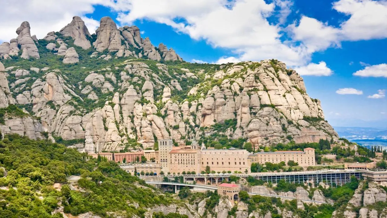 Villa Mestra Sant Cebrià de Vallalta 0*,